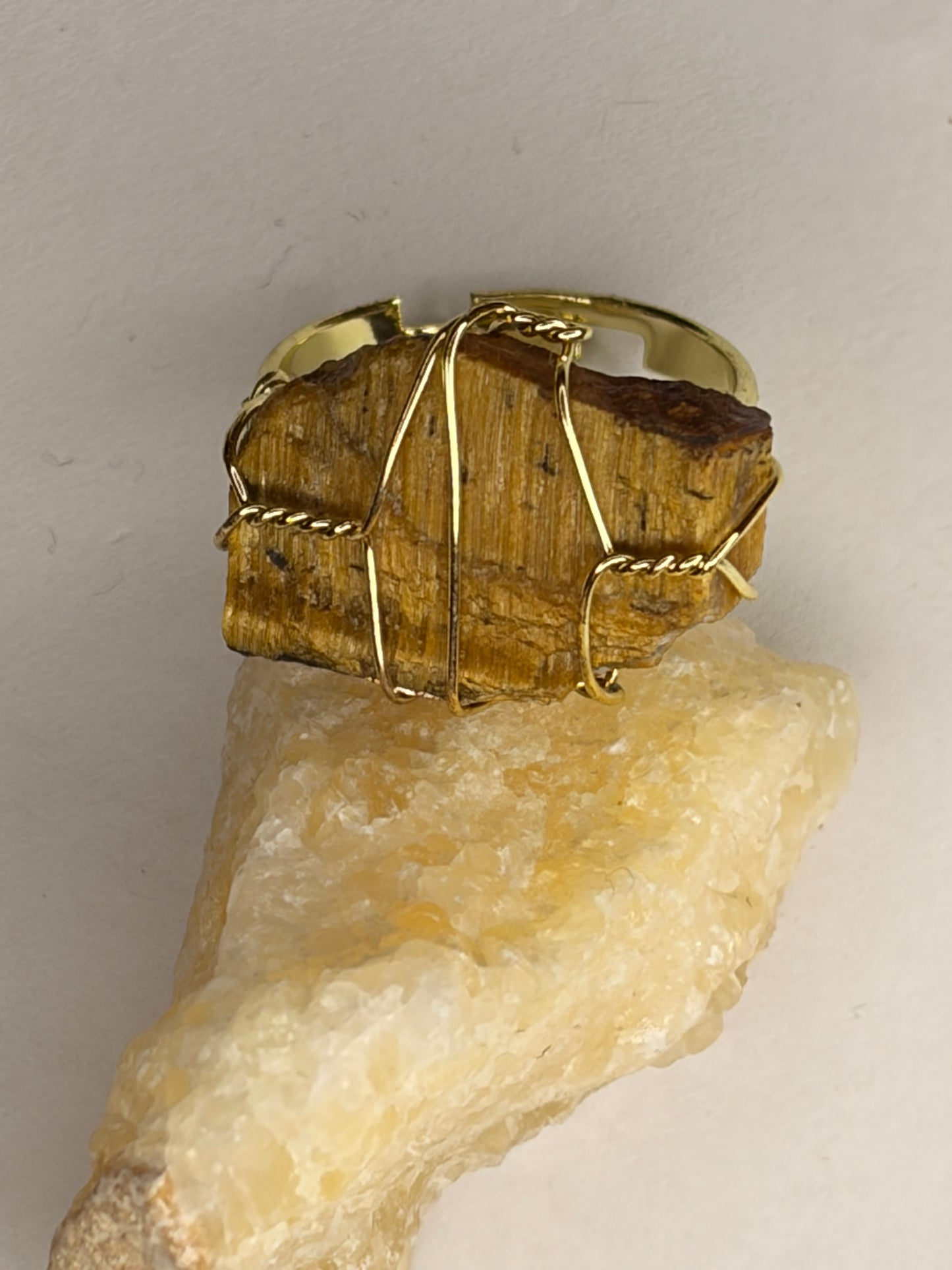 Anello occhio di tigre regolabile