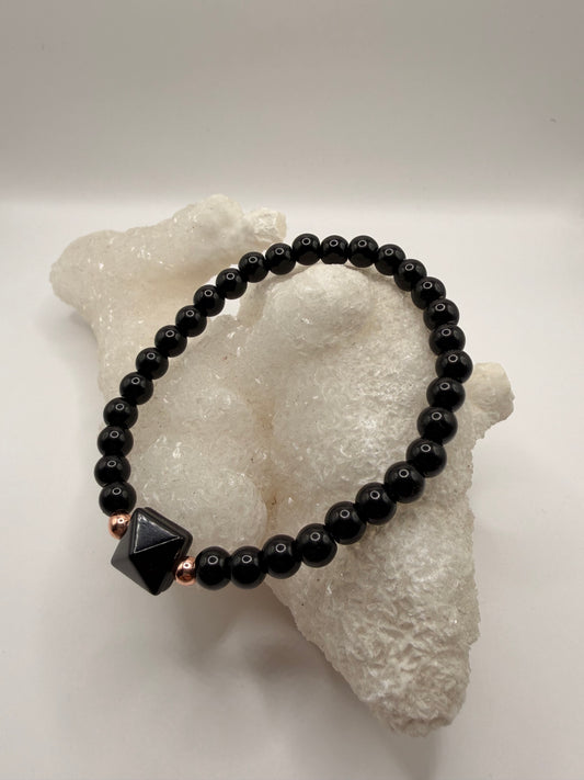 Bracciale in onice con piramide da donna